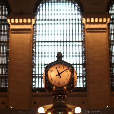 Trump calls for end to daylight saving time