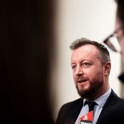 Bill to ease holiday alcohol restrictions passes final reading in Parliament