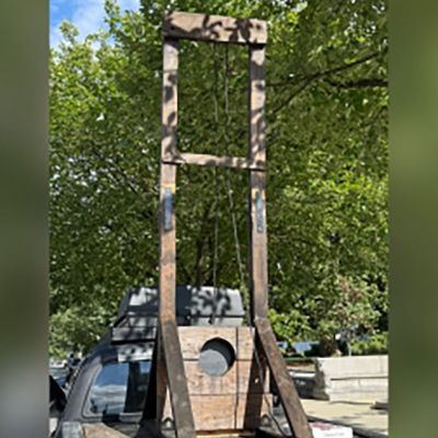 Man arrested near U.S. Capitol after driving from California with a guillotine in his truckbed
