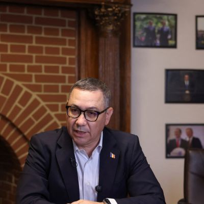Presidential hopeful Ponta says will end Ukrainian grain exports via Romania
