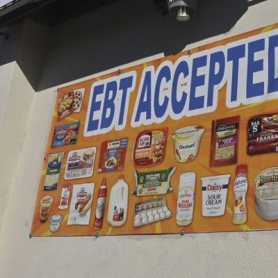 Appeals court rejects Trump request to not pay full SNAP benefits – Yahoo News Canada