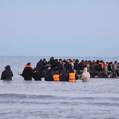 Second migrant deported to France as more cross the Channel at daybreak