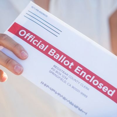 Absentee ballot Img