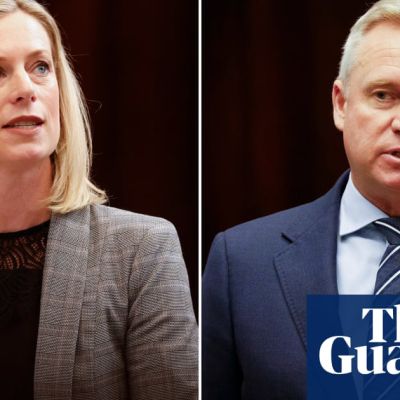 Polling booths open across Tasmania for early election as hung parliament looms