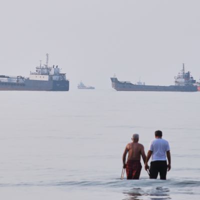 US and Iran exchange more airstrikes, fuelling fears of wider return to hostilities