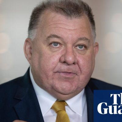 Size really matters: AEC takes Craig Kelly to court over fine print on election ads