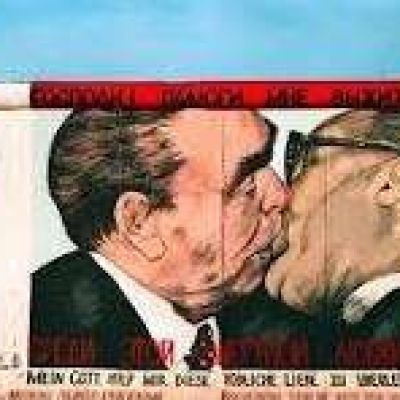 Brezhnev’s Fraternal Kiss is B-a-c-k