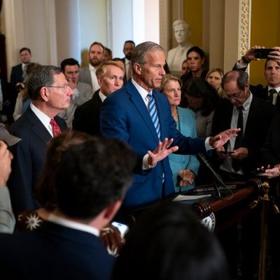 Republicans scramble for ideas to reopen government after pressure tactics fail