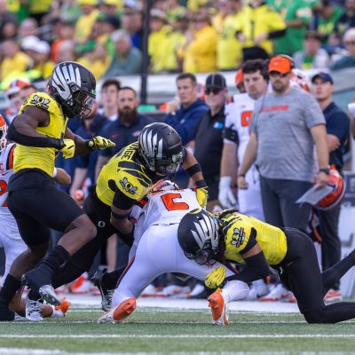 No. 1 Oregon football’s speedy, ball-hawking defense becoming its signature