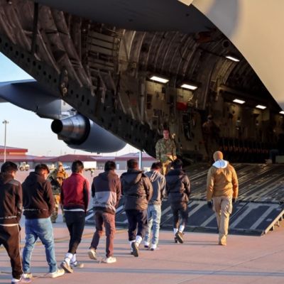 Second group of Iranian nationals expelled from US to arrive in Tehran – ExBulletin