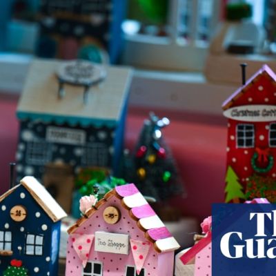 HMRC warns Christmas side-hustle sellers over tax on festive earnings