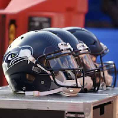 Seahawks take first place in NFC West with instant classic vs. Rams