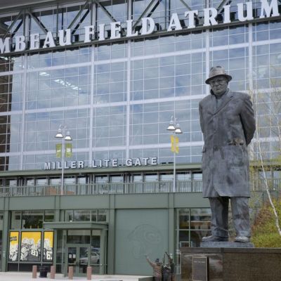 Green Bay City Council to break silence on Lambeau Field lease issues today