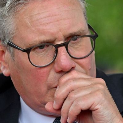 GB News halted for major ‘breaking news’ as Keir Starmer embarrassed again