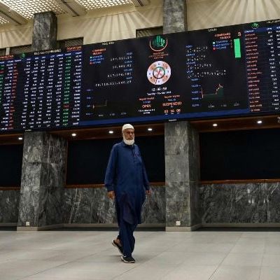PSX falls as Gulf attacks spark oil price surge