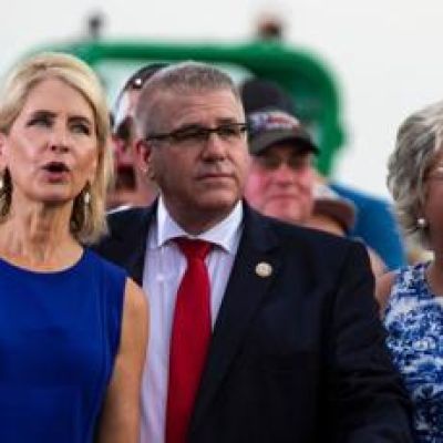 Rep. Mary Miller endorses ‘MAGA to his core’ Bailey over incumbent Bost in Illinois