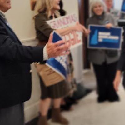 Goodlander’s abortion rights plan targets crisis pregnancy centers