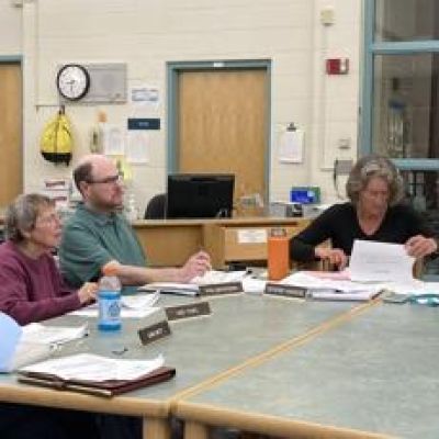 Sandisfield threatens to leave Farmington River district if Otis doesn’t approve a new school agreement to even out tax burden