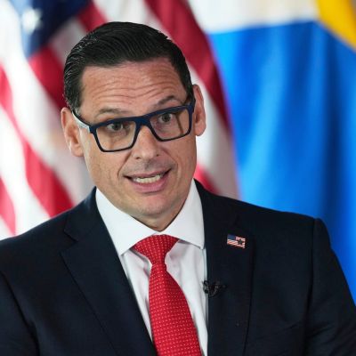 Secret Service dismantles telecom threat around UN capable of crippling cell service in NYC – The Boston Globe