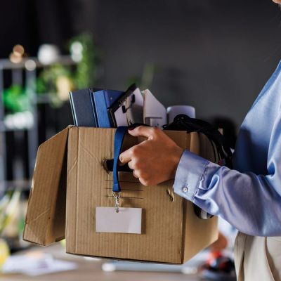 A woman gave 2 weeks’ notice but was fired on the spot. Employment lawyers say it’s not ethical, but it is legal.