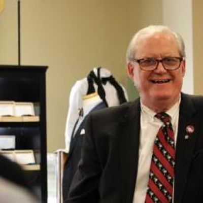 The man who’s been dressing Gamecocks football coaches for 20 years