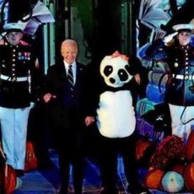 BIDENS HOLD FINAL TRICK-OR-TREAT EVENT AT WHITE HOUSE