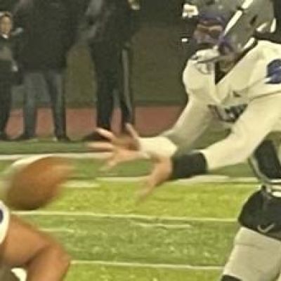Holmdel to face Mainland after defeating Oakcrest in playoff opener