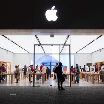 Expect historic consumer spending on tech in 2025  —  but only if the Trump tariffs don’t happen, industry group says