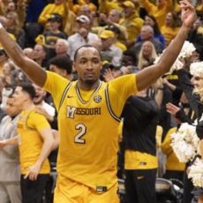 Mizzou men win fourth SEC game in a row, beating flailing Arkansas