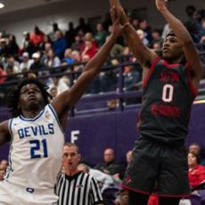 Alton’s offense stymied in 4A sectional semifinal loss to Quincy