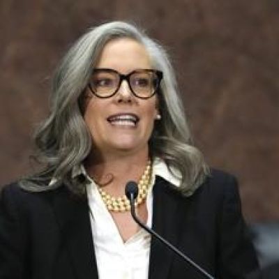 2 top Arizona Democrats take different tactics in new Trump term