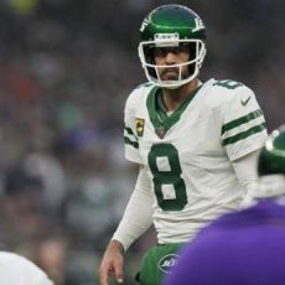 Florida, Wisconsin hold elections; Steelers want QB Rodgers | Hot off the Wire podcast