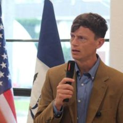 After a decade of defeats, some Iowa Democrats are changing the way they talk to voters