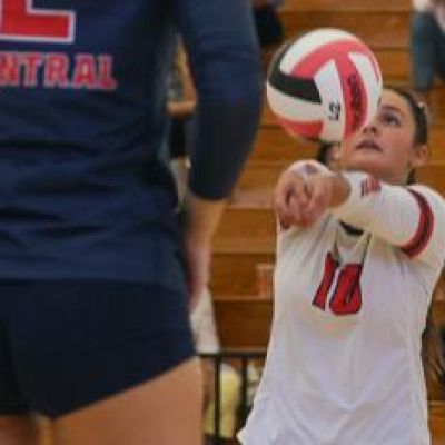 High School Roundup: Reggies, Raiders, Warriors stay perfect in volleyball