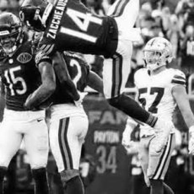 Bears top Cowboys for first win during day of block parties
