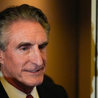 Lincoln Memorial Reflecting Pool repairs to be handled by company that won no-bid contract, Burgum says