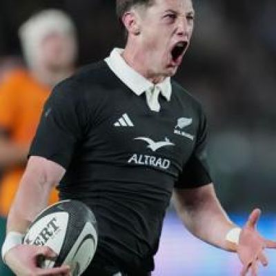 New Zealand makes 6 changes and reshuffles the bench for the 2nd Bledisloe test against Australia