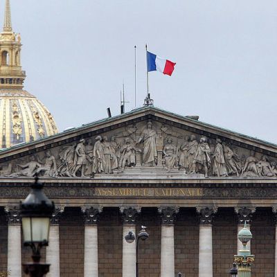 France names new government after budget fiasco  —  RT World News