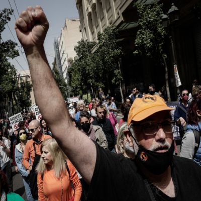 Greece passes labour law allowing 13-hour workdays in some cases
