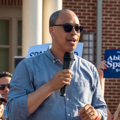 Despite Scandal, Democrat Triumphs In Virginia Attorney General Race