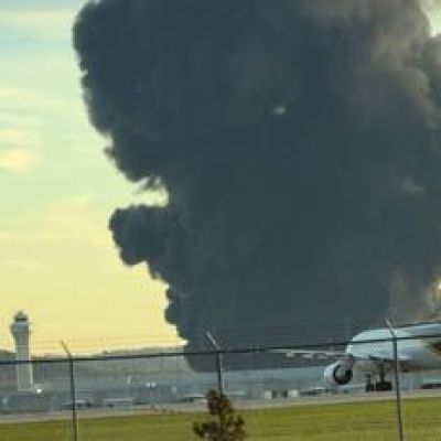 At least 3 dead, 11 injured in UPS plane crash in Kentucky