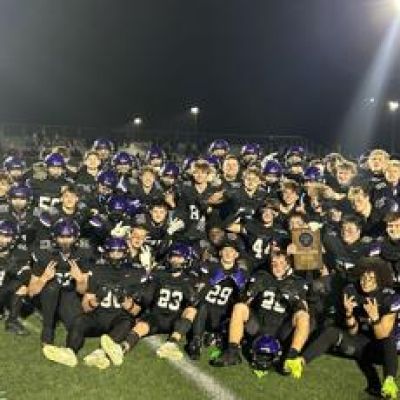 Waunakee football controls line of scrimmage in state quarterfinal win over De Pere (copy)