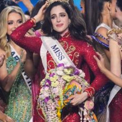 Miss Mexico is crowned Miss Universe at a pageant where she stood up to a host’s bullying