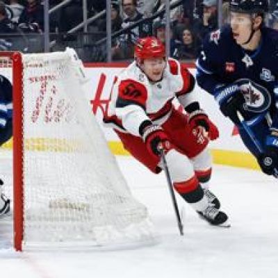 ‘We need to play better in front him’: Jets lament effort in front of Comrie in loss