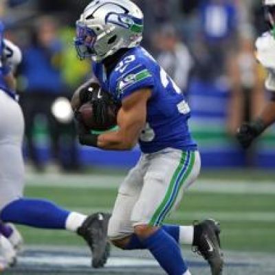 NFL scores: Seattle’s defense forces five takeaways in 26-0 rout of Vikings for first shutout in over a decade