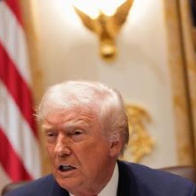 The Supreme Court weighs another step in favor of broad presidential power sought by Trump