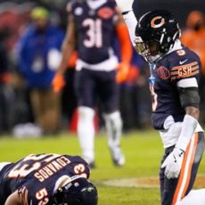 Bears linebacker T.J. Edwards to miss the rest of the season with leg injury