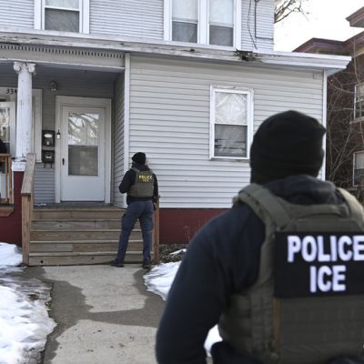 US residents could be justified in shooting federal agents – Democratic official — RT World News