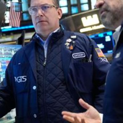 Oil prices ease and Asian shares are mixed as energy supply worries over Iran war remain