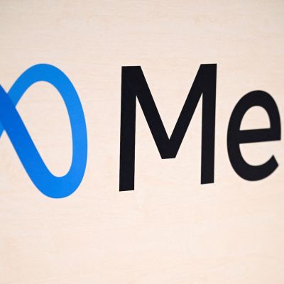 Advertising Img